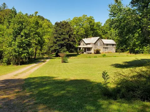 944 Rollermill Rd, Franklin, NC 28734 photo 3