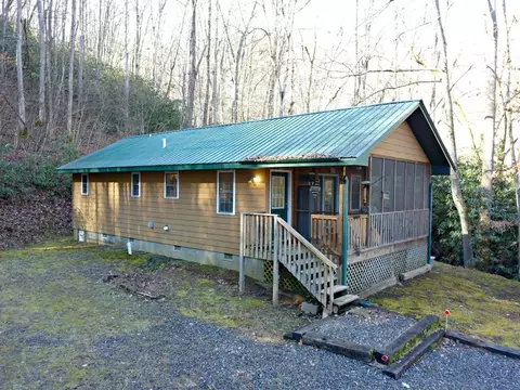 891 Wake Robin, Cullowhee, NC 28723 photo 1