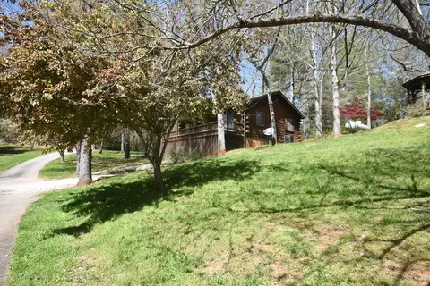 97 Cabin Rd, Franklin, NC 28734 photo 7