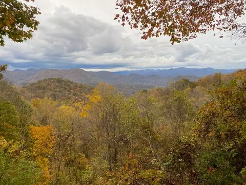 370 Onion Patch Ln, Sylva, NC 28779 photo 1