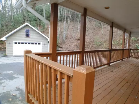 60 E Caesar Rd, Otto, NC 28763 photo 13