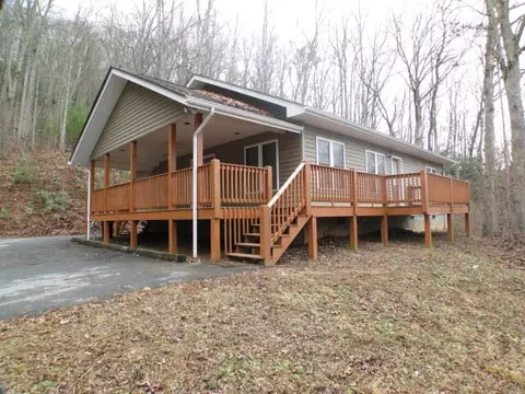 60 E Caesar Rd, Otto, NC 28763 photo 1