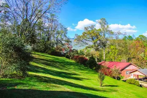 120 Pump Mountian Dr, Sylva, NC 28779 photo 2
