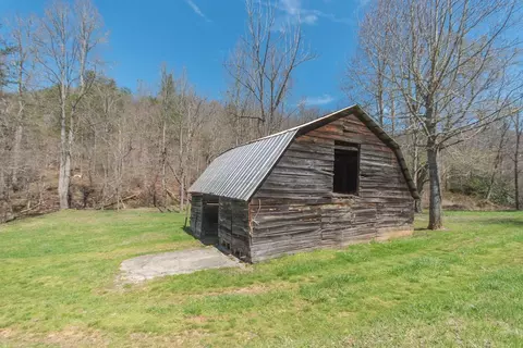 2586 Ruby Mine Rd, Franklin, NC 28734 photo 4