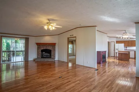 140 Addington Pl, Franklin, NC 28734 photo 4