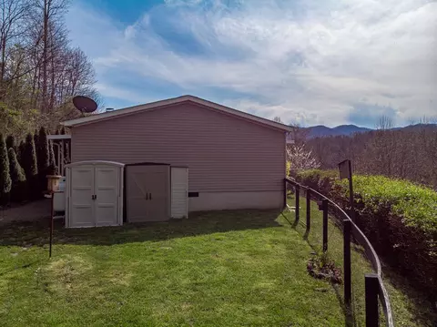 140 Addington Pl, Franklin, NC 28734 photo 27