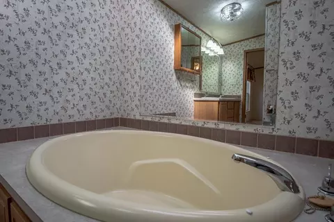 140 Addington Pl, Franklin, NC 28734 photo 18