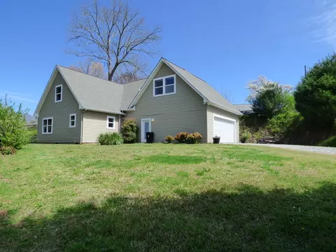 125 Crestview, Sylva, NC 28779 photo 2