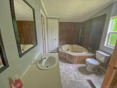 65 Abbott Rd, Canton, NC 28716 photo 5