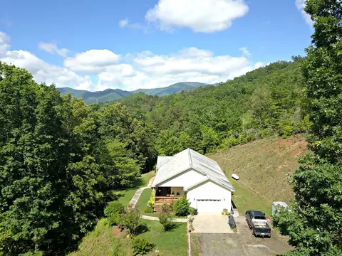 210 Weldon Hall Rd, Sylva, NC 28779 photo 3