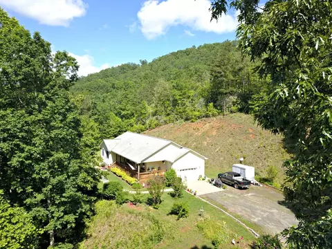 210 Weldon Hall Rd, Sylva, NC 28779 photo 6