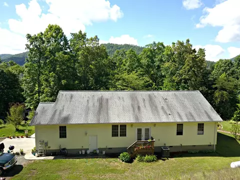 210 Weldon Hall Rd, Sylva, NC 28779 photo 4