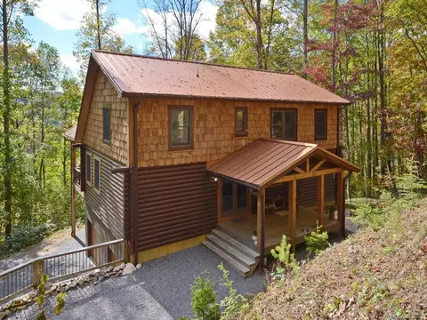 281 Grouse Rd, Clyde, NC 28721 photo 2