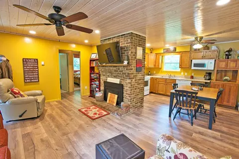 175 Hollyview Cir, Franklin, NC 28734 photo 9