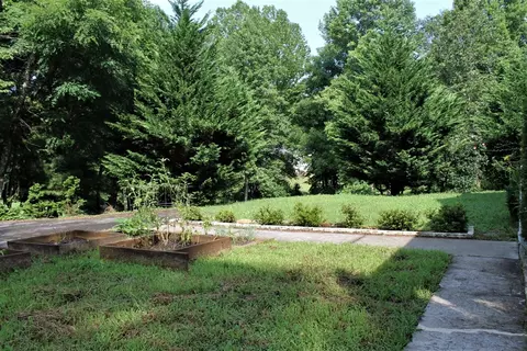 315 Randall Dr, Warne, NC 28909 photo 7