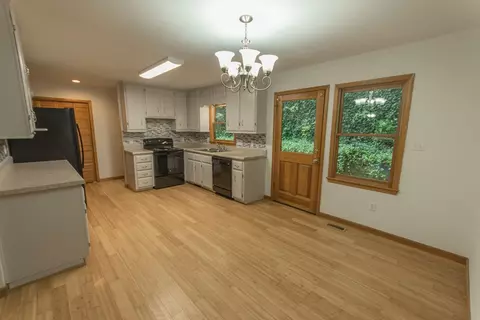 155 Pinecrest Dr, Franklin, NC 28734 photo 5
