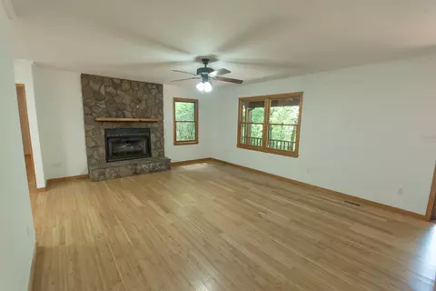 155 Pinecrest Dr, Franklin, NC 28734 photo 9