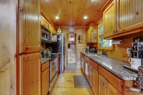 415 Clayson Dr, Cullowhee, NC 28723 photo 22