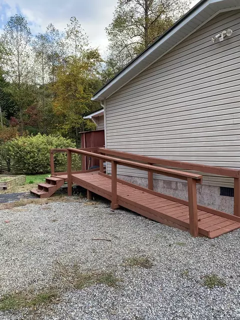 66 Pacific Rd, Sylva, NC 28779 photo 3