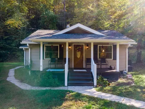 173 Old Grasshopper Rd, Sylva, NC 28779 photo 2