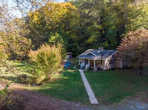 173 Old Grasshopper Rd, Sylva, NC 28779 photo 3