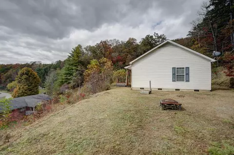 208 Weldon Hall Rd, Sylva, NC 28779 photo 6