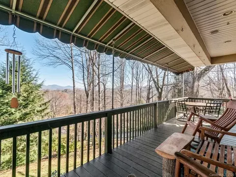 334 Summerset Dr, Clyde, NC 28721 photo 7