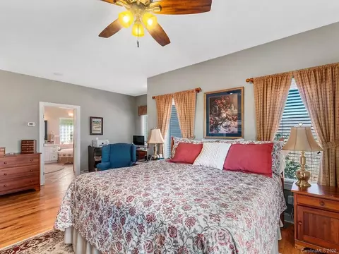 334 Summerset Dr, Clyde, NC 28721 photo 21