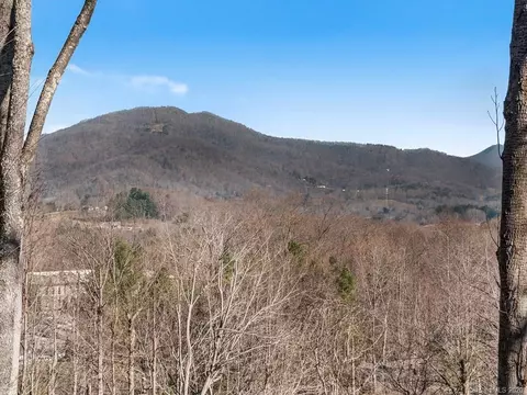 334 Summerset Dr, Clyde, NC 28721 photo 20