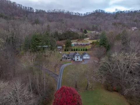 110 Doghobble Trl, Webster, NC 28788 photo 5