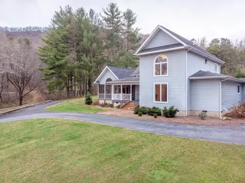 110 Doghobble Trl, Webster, NC 28788 photo 3