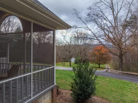 110 Doghobble Trl, Webster, NC 28788 photo 14