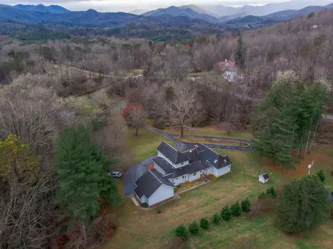 110 Doghobble Trl, Webster, NC 28788 photo 8