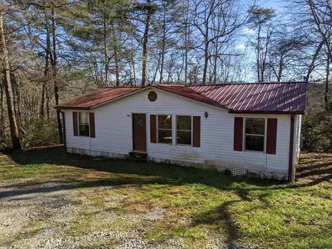 764 Lyle Downs Rd, Franklin, NC 28734 photo 1