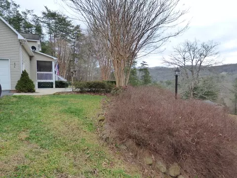 256 England Rdg, Sylva, NC 28779 photo 18