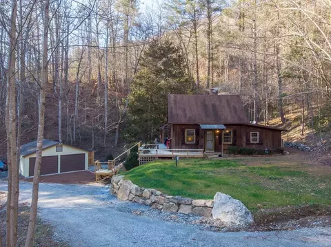 92 Zee Rd, Franklin, NC 28734 photo 1