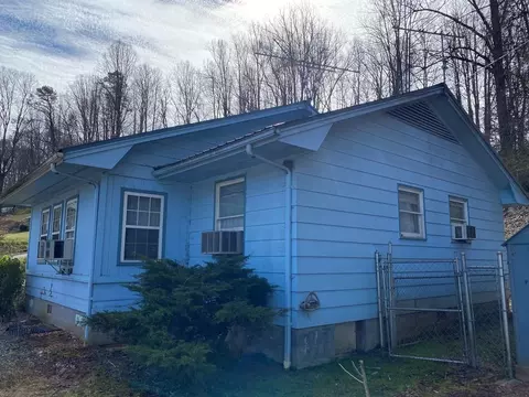 170 Dillardtown Rd, Sylva, NC 28779 photo 1