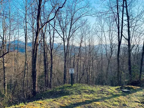 417 Hollywalk Trl, Sylva, NC 28779