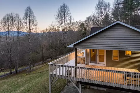 349 Connor Rd, Sylva, NC 28779 photo 2