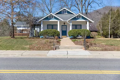 1362 Webster Rd, Sylva, NC 28779 photo 2
