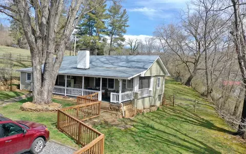 40 Wind Crest Rdg, Sylva, NC 28779 photo 1