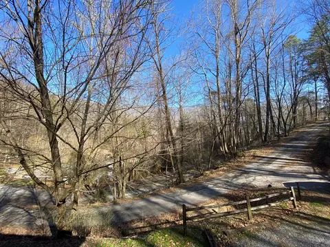 360 Slim Dillard Rd, Sylva, NC 28779 photo 5