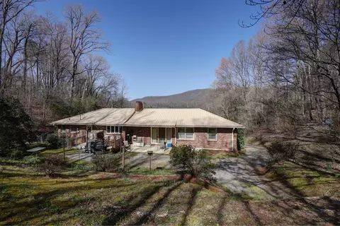 256 Dillardtown Rd, Sylva, NC 28779 photo 2