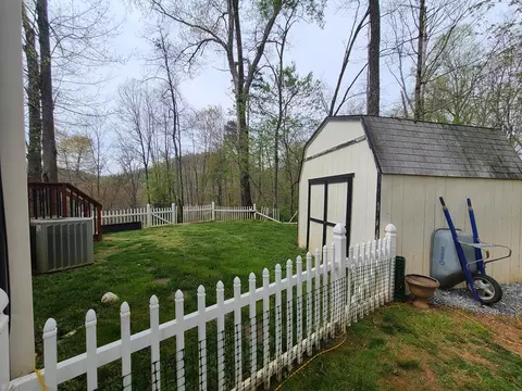 240 Dills Hills Rd, Dillsboro, NC 28725 photo 10
