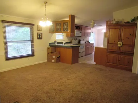 559 Benjamin Dr, Franklin, NC 28734 photo 4