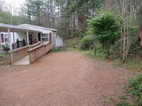 559 Benjamin Dr, Franklin, NC 28734 photo 31