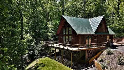 145 Travis, Cullowhee, NC 28723 photo 2