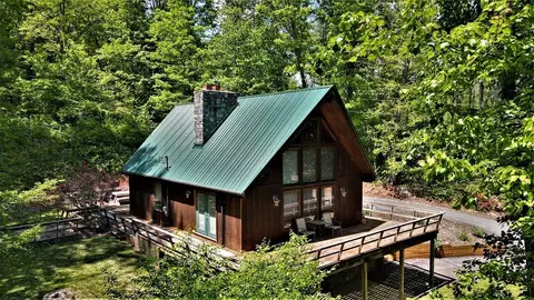 145 Travis, Cullowhee, NC 28723 photo 4