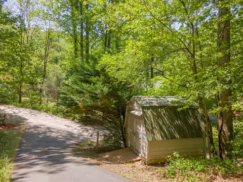 64 Perry Rd, Franklin, NC 28734 photo 43