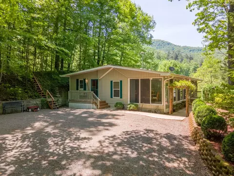 64 Perry Rd, Franklin, NC 28734 photo 1